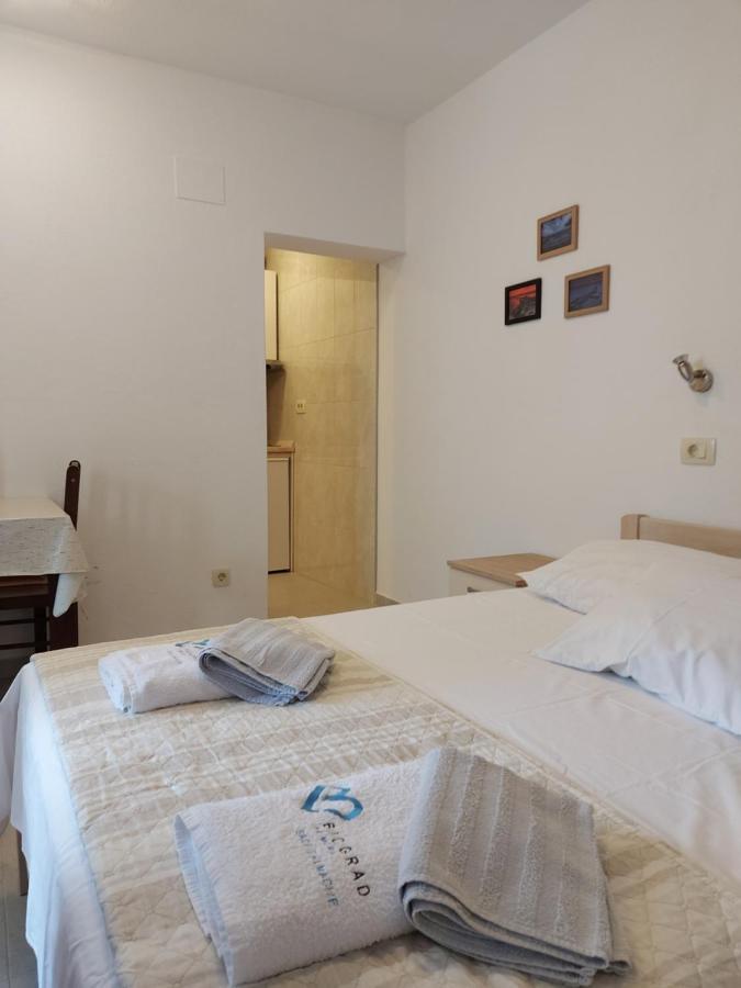 Apartments Jelicic Biograd Na Moru Zewnętrze zdjęcie
