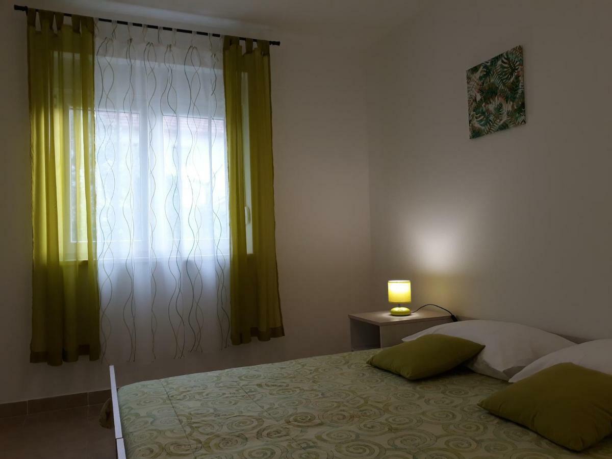 Apartments Jelicic Biograd Na Moru Zewnętrze zdjęcie