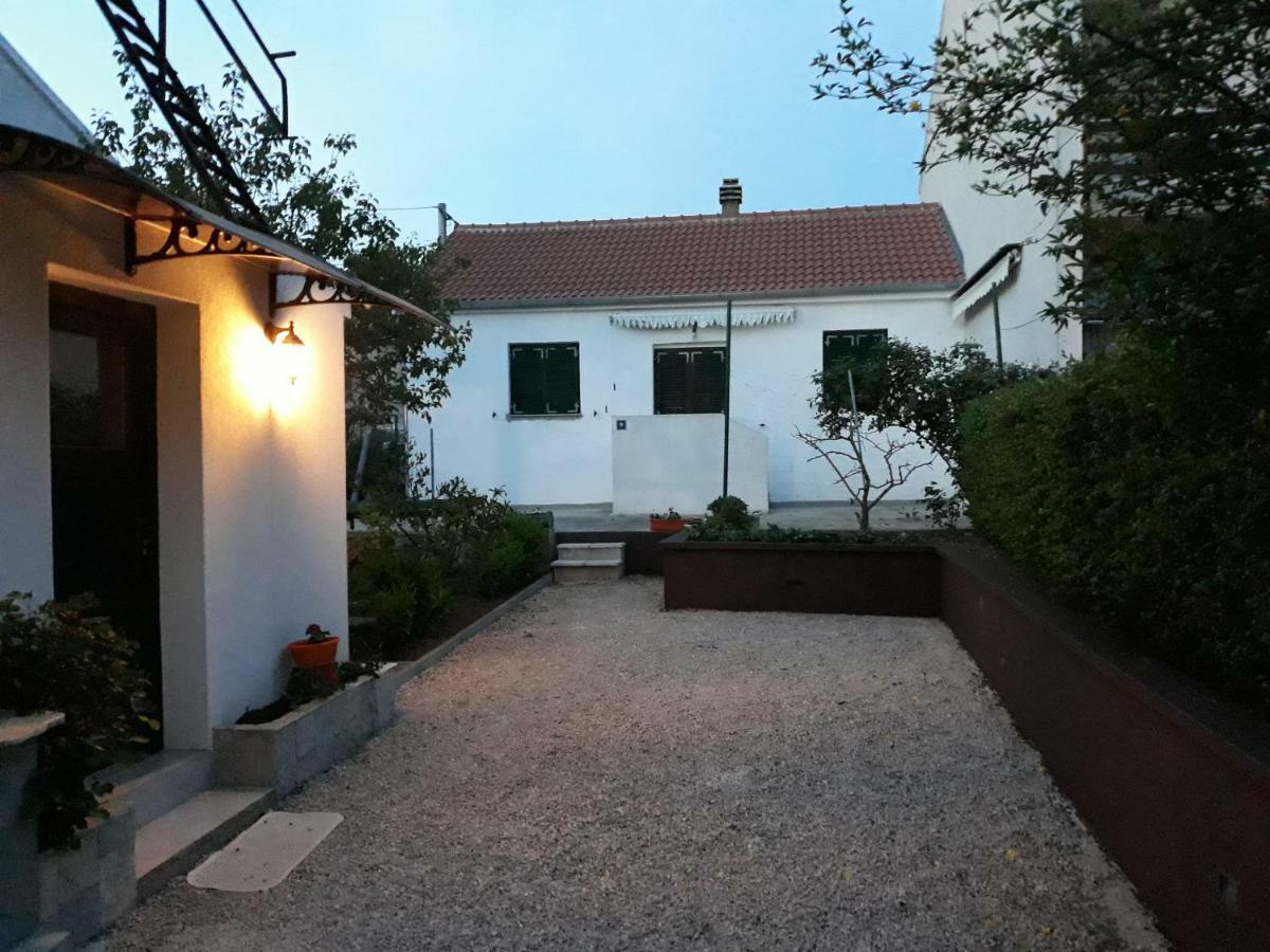 Apartments Jelicic Biograd Na Moru Zewnętrze zdjęcie