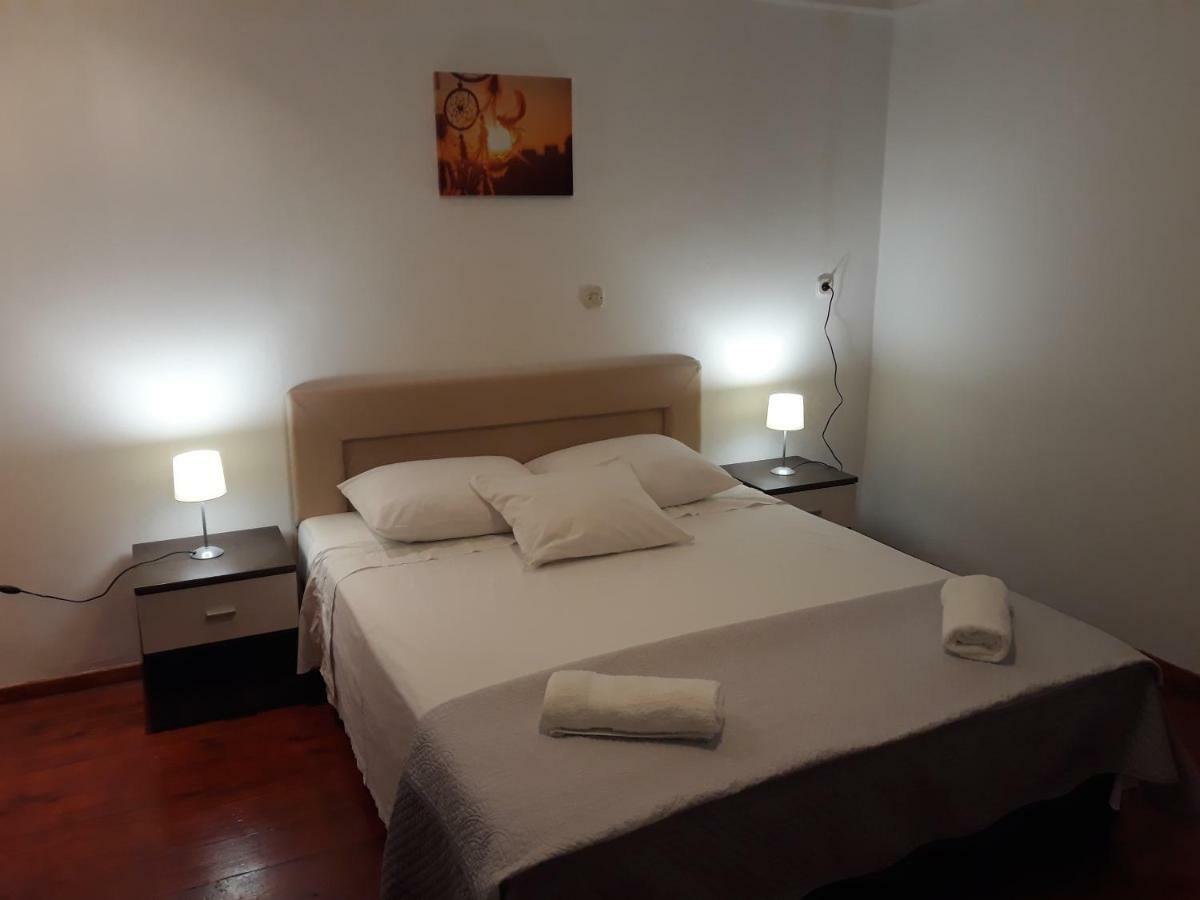 Apartments Jelicic Biograd Na Moru Zewnętrze zdjęcie
