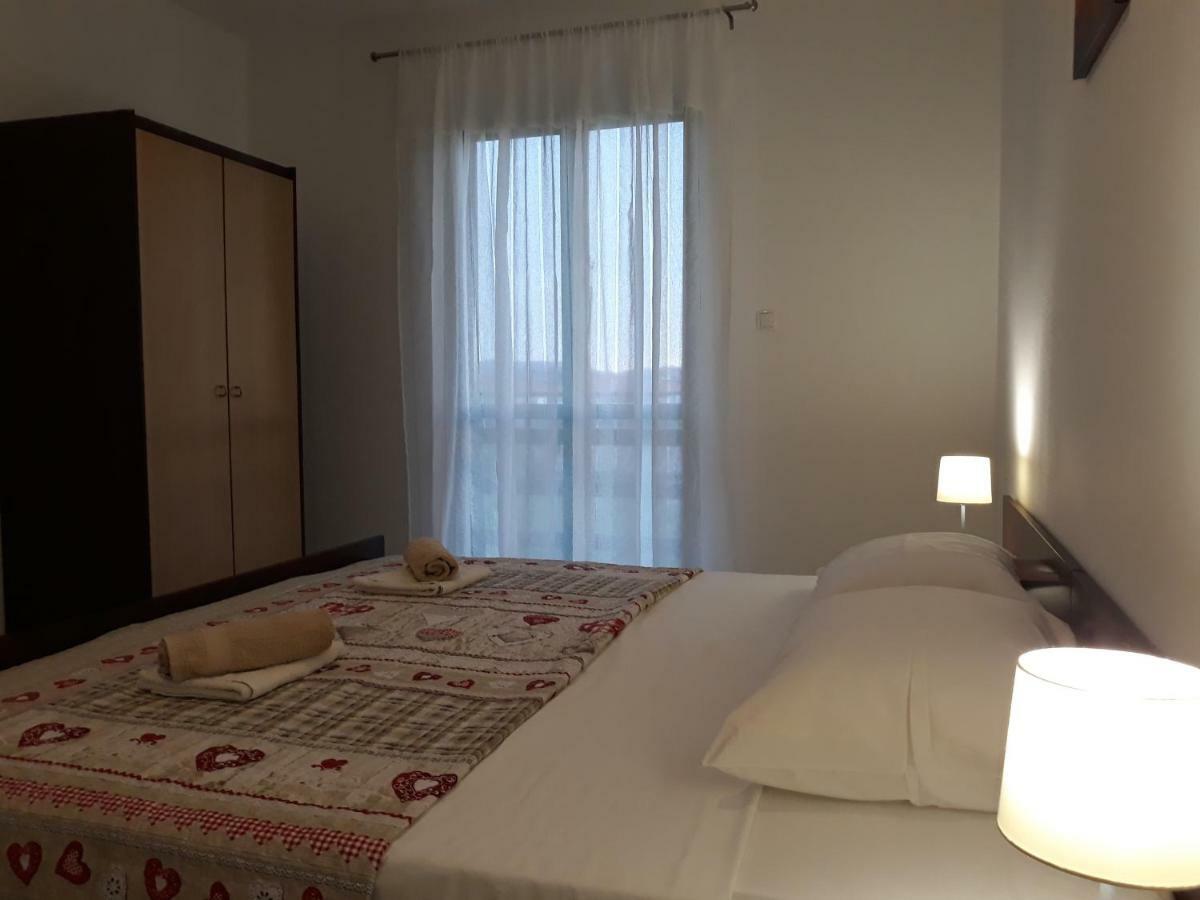 Apartments Jelicic Biograd Na Moru Zewnętrze zdjęcie