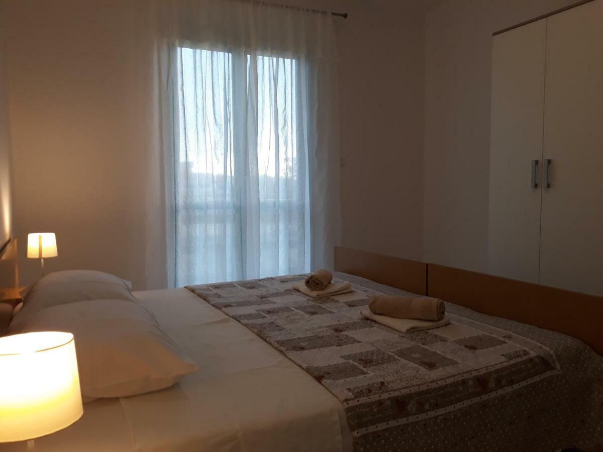 Apartments Jelicic Biograd Na Moru Zewnętrze zdjęcie